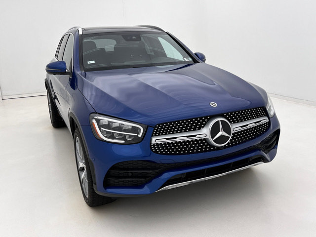 Used 2022 Mercedes-Benz GLC 300 4MATIC image 3