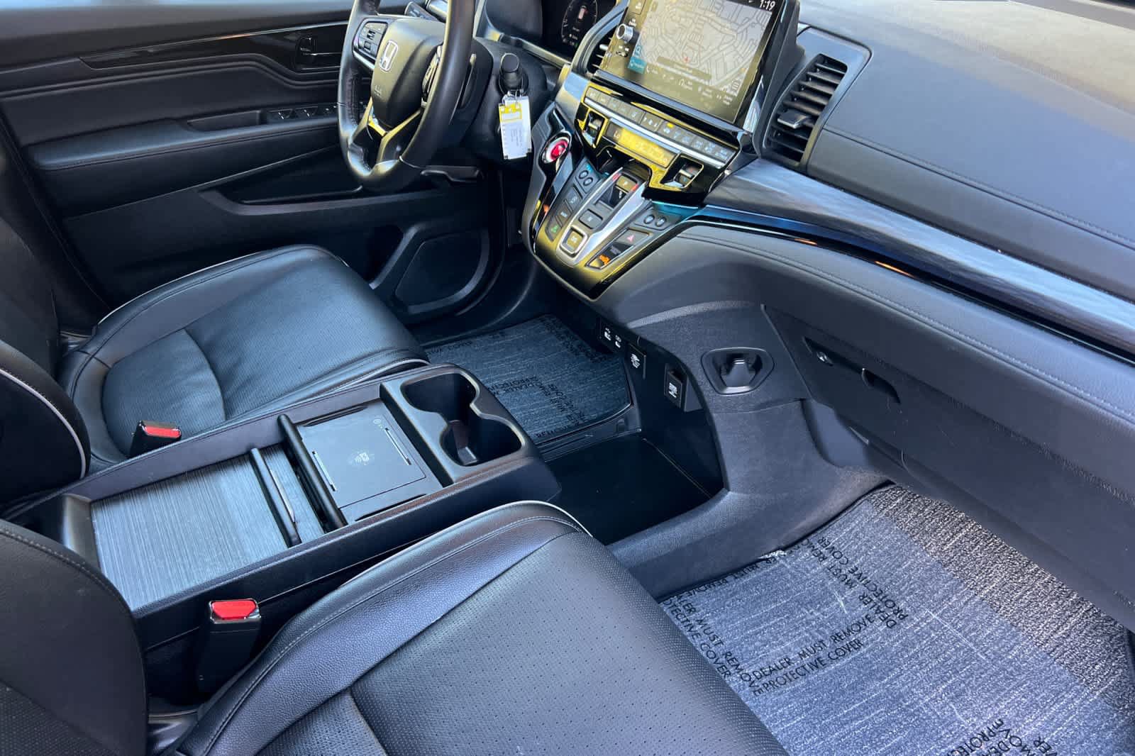 Used 2025 Honda Odyssey Elite image 19