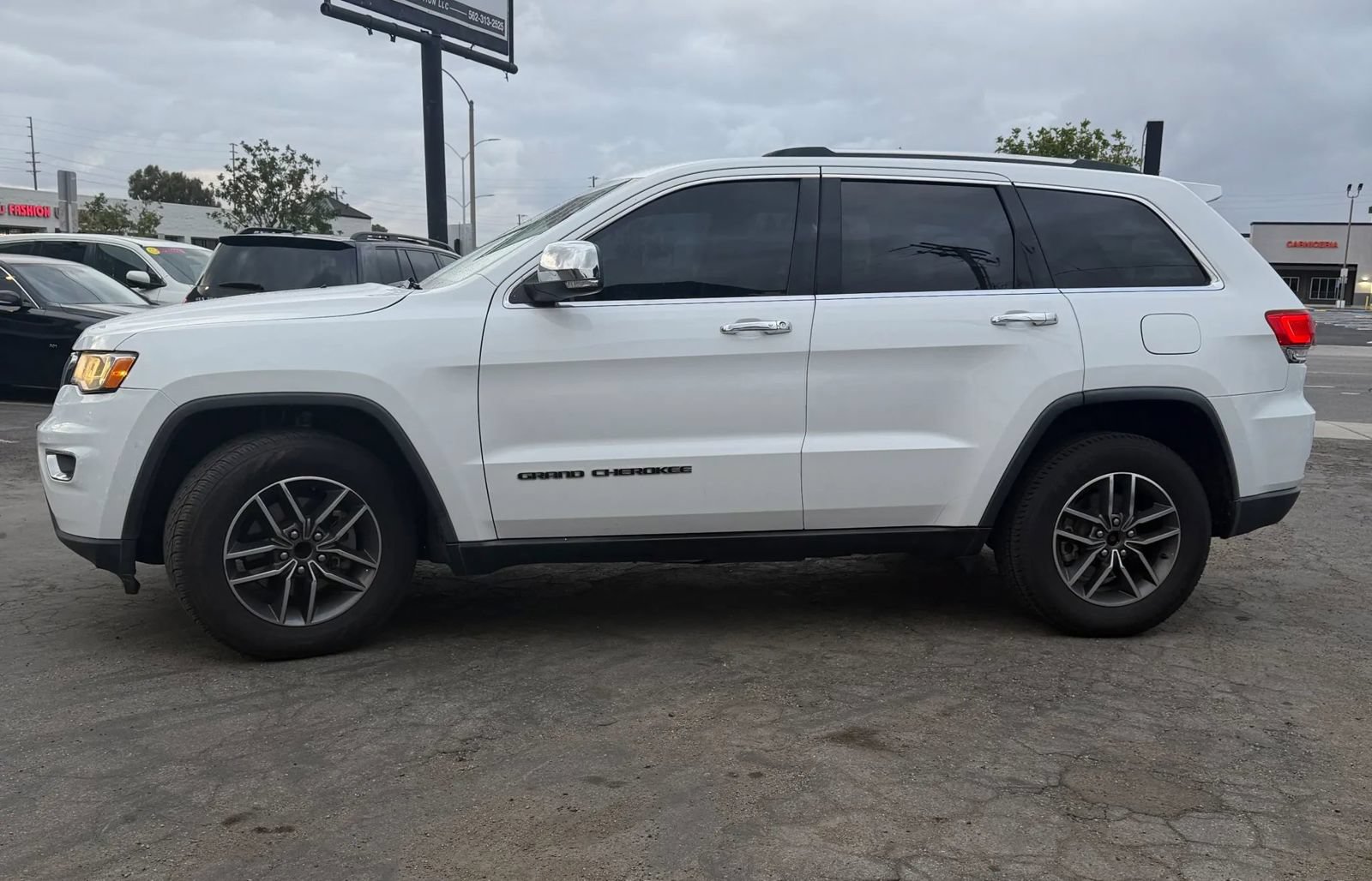Used 2018 Jeep Grand Cherokee Limited RWD image 7