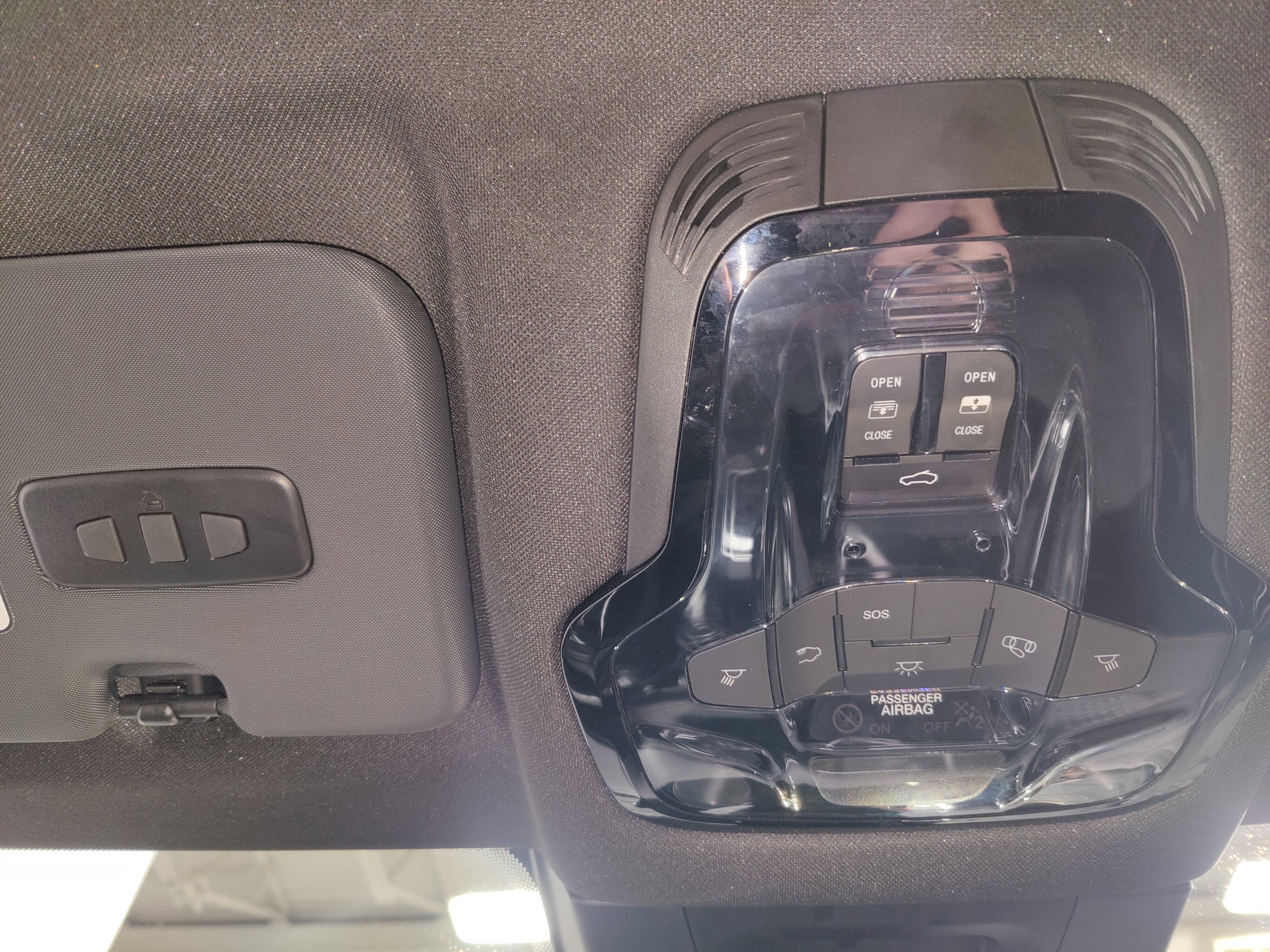 Used 2025 Alfa Romeo Tonale image 28