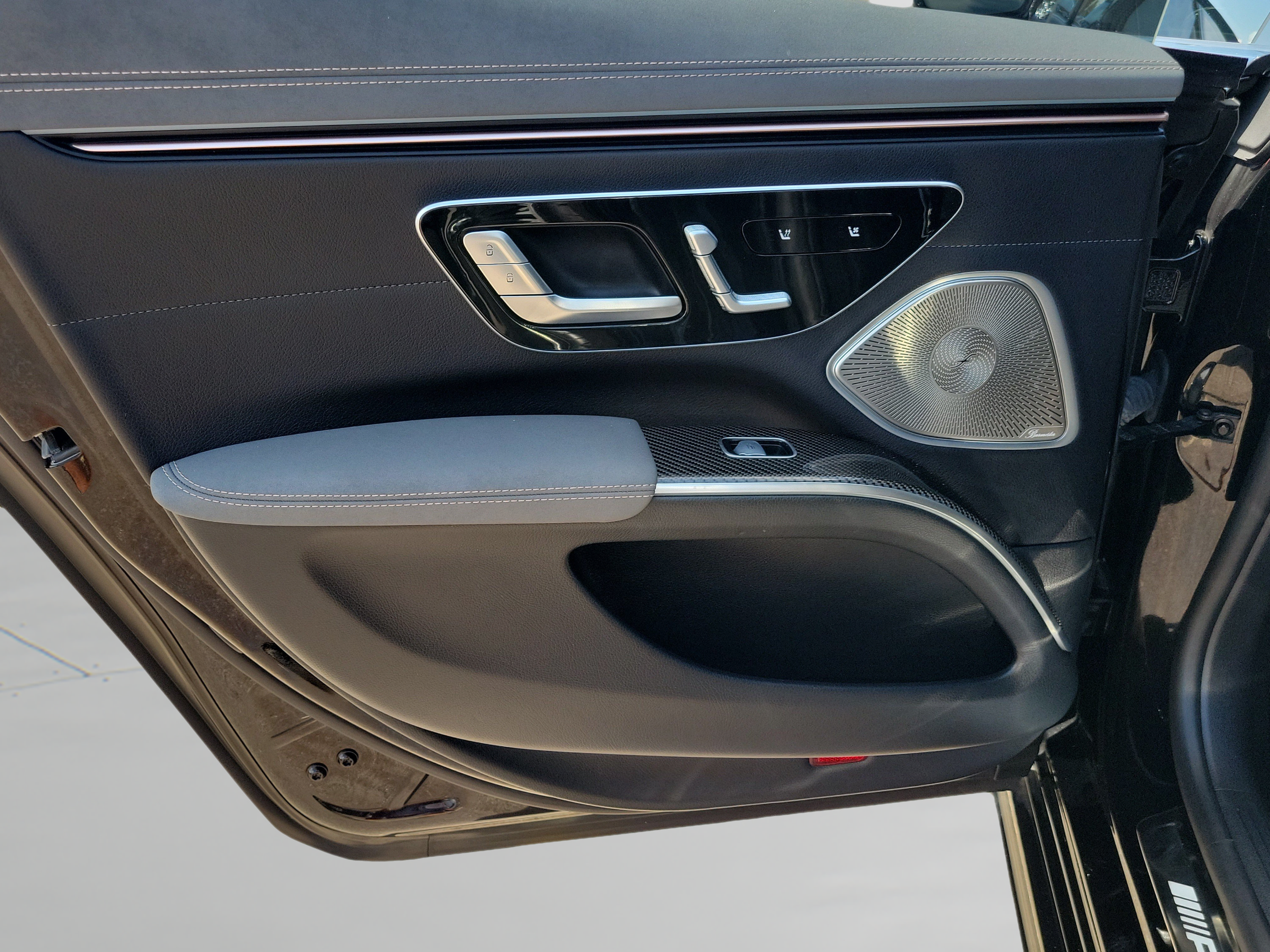 Used 2023 Mercedes-Benz EQS AMG 4MATIC image 7