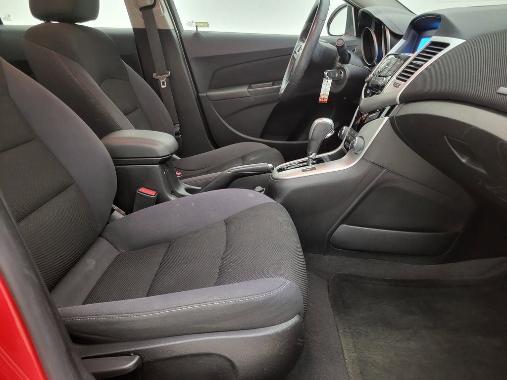 Used 2015 Chevrolet Cruze LT image 31