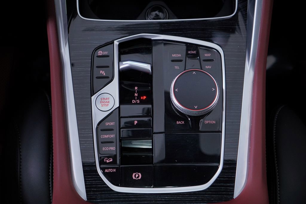 Used 2026 BMW X6 xDrive40i w/ Premium Package image 14