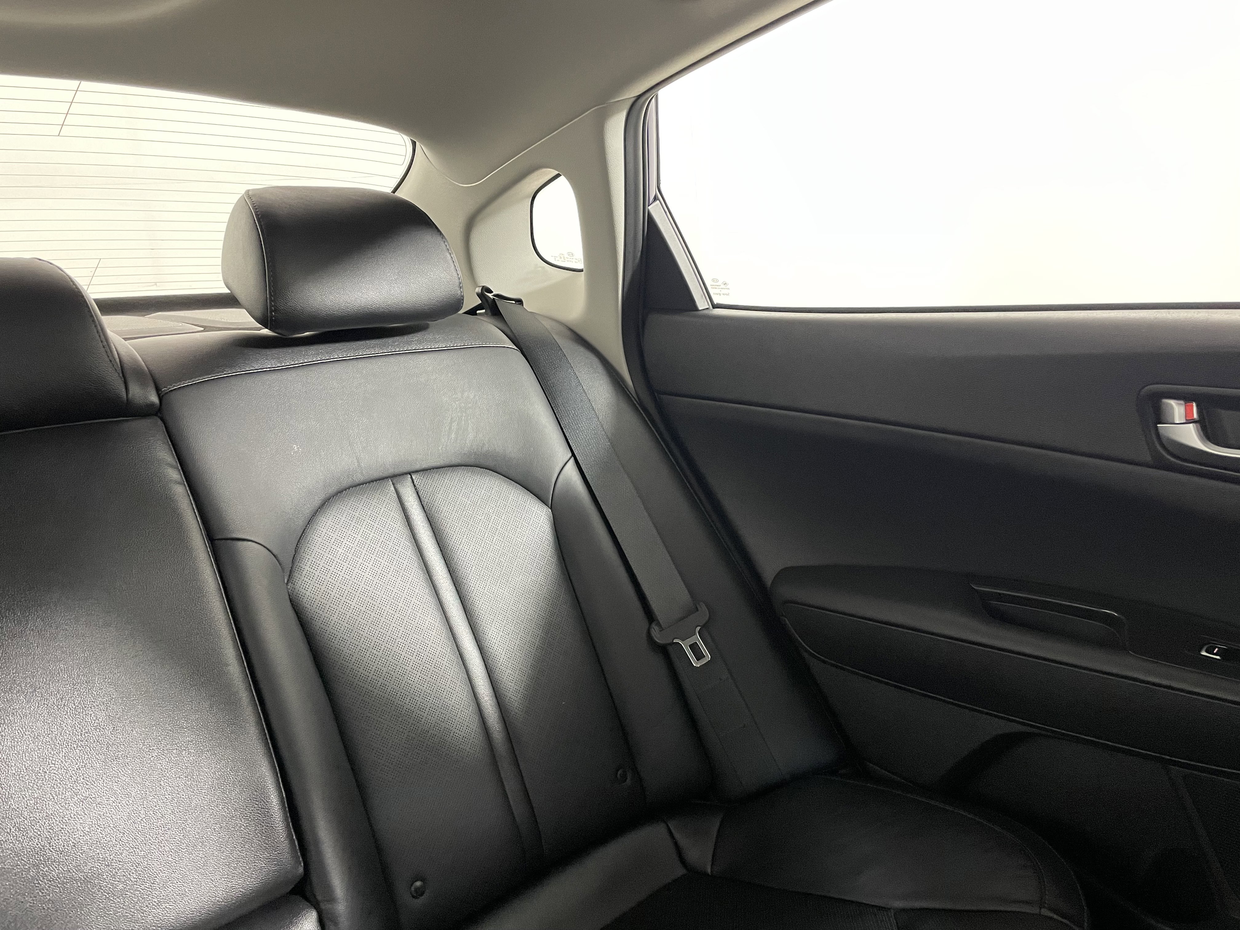 Used 2020 Kia Optima Premium image 15