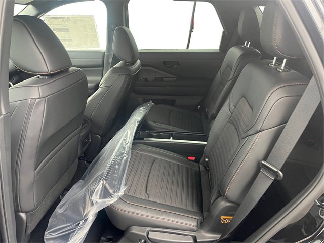 New 2025 Nissan Pathfinder Rock Creek image 7