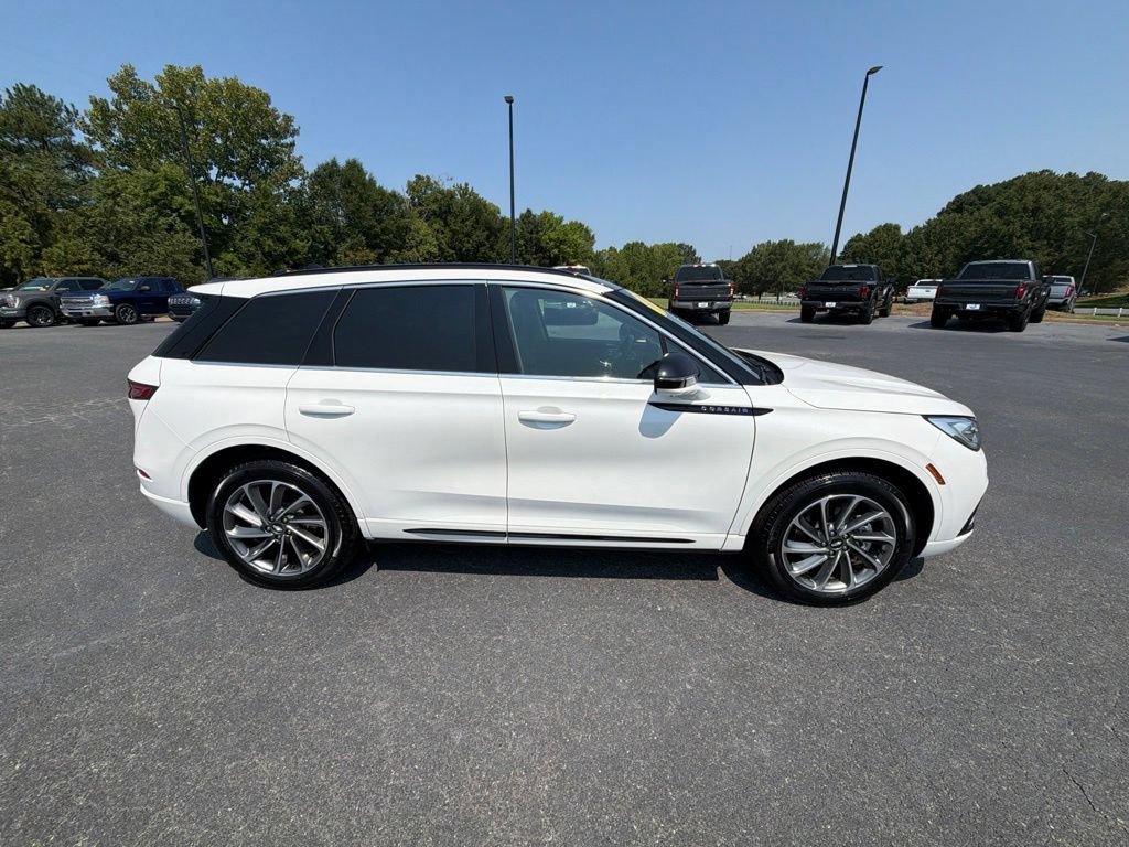 Used 2025 Lincoln Corsair Grand Touring w/ Equipment Group 301A AWD/4WD image 18