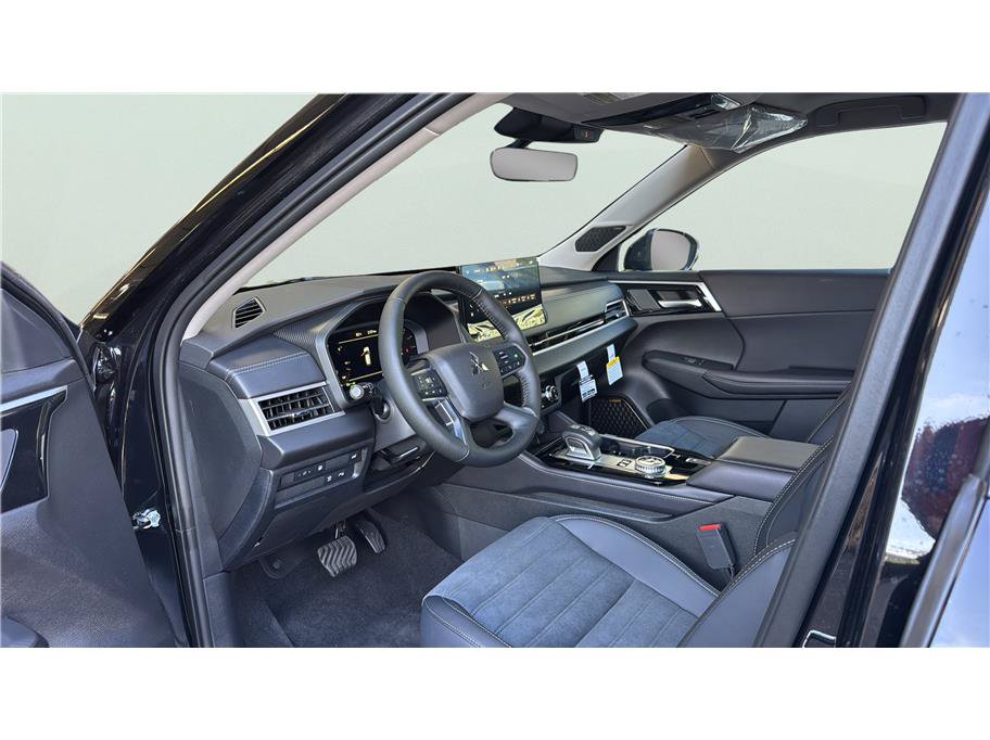 New 2026 Mitsubishi Outlander SE AWD/4WD image 15