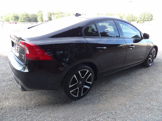 Used 2017 Volvo S60 T5 Dynamic w/ Vision Package AWD/4WD image 4