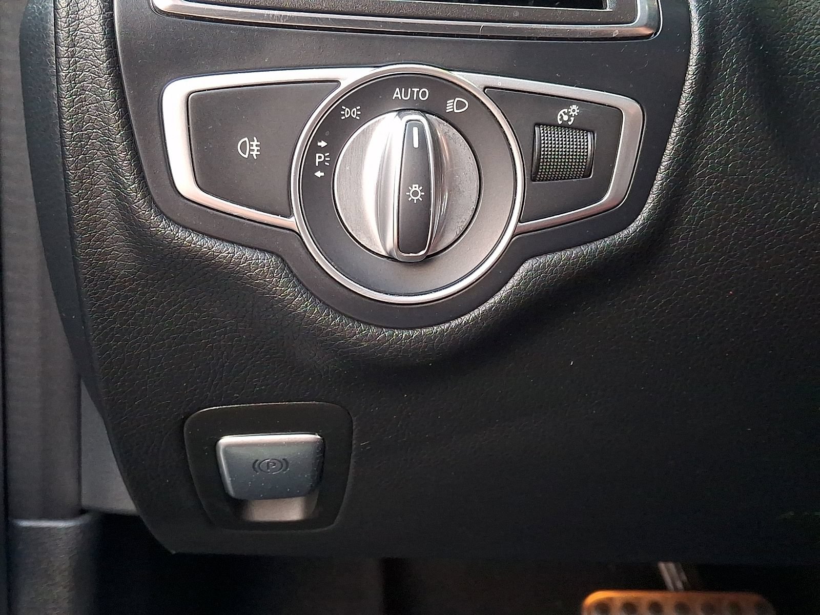 Used 2017 Mercedes-Benz C 300 Cabriolet image 27