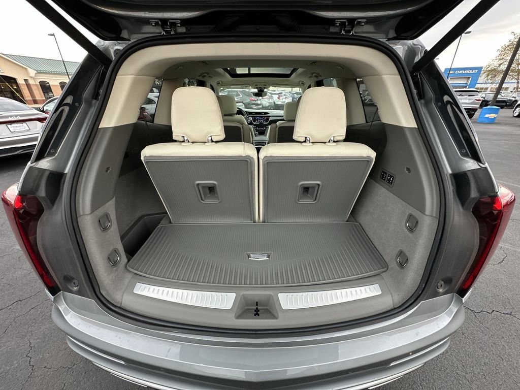 Used 2024 Cadillac XT6 Premium Luxury w/ Technology Package image 25