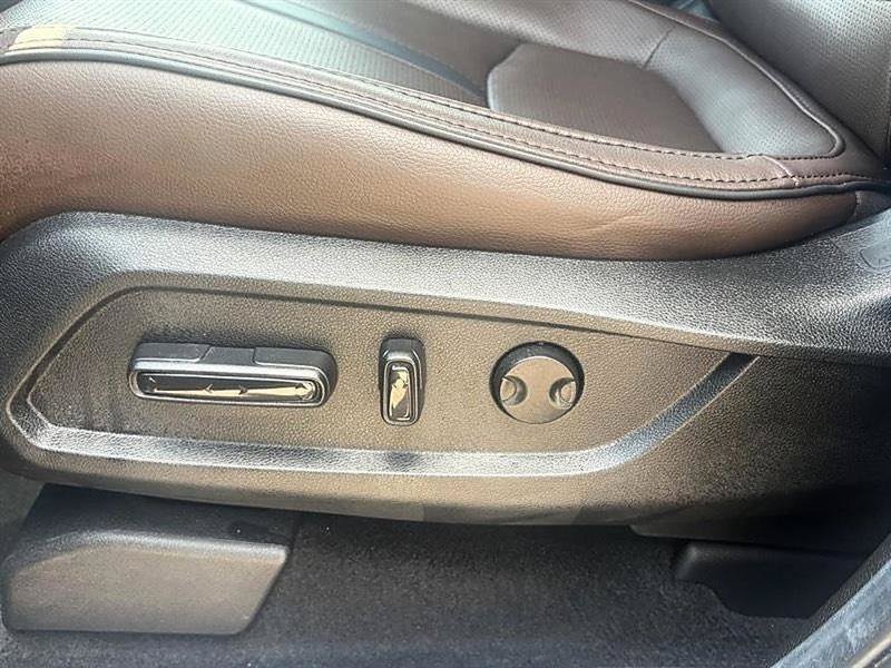 Used 2025 Honda Pilot Elite image 10