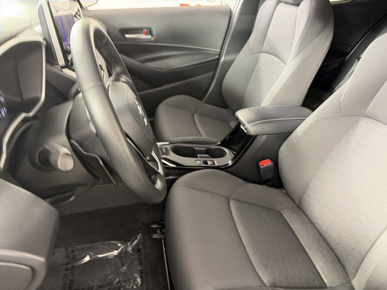 Used 2026 Toyota Corolla SE FWD image 19