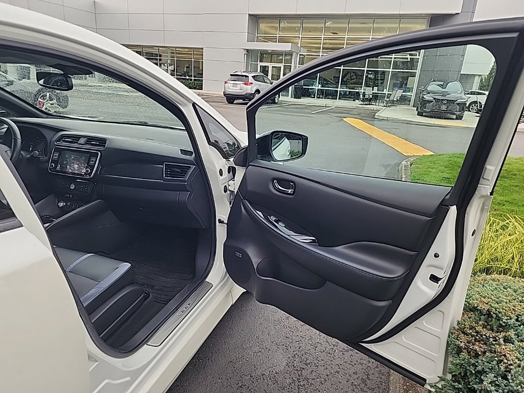 Used 2019 Nissan Leaf SL Plus FWD image 19