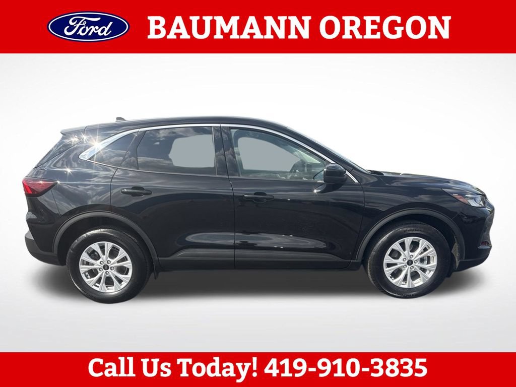 Used 2023 Ford Escape Active w/ Tech Pack #2 AWD/4WD video 2