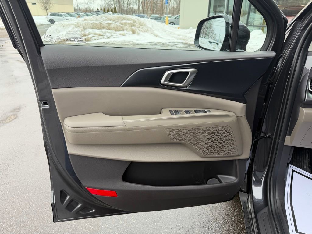 New 2026 Kia Carnival LX image 26