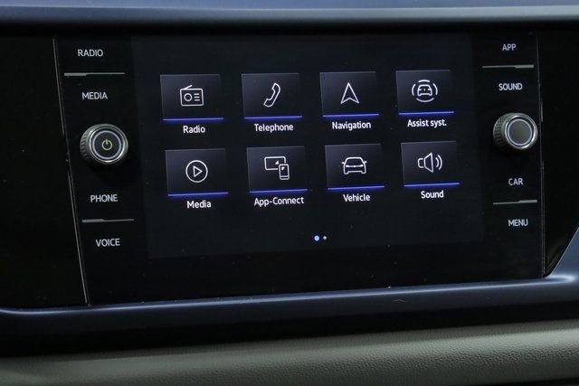 Certified 2022 Volkswagen Taos SE w/ Panoramic Sunroof Package image 18