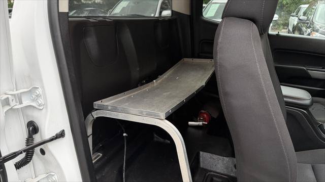 Used 2020 Chevrolet Colorado LT w/ Safety Package RWD image 21