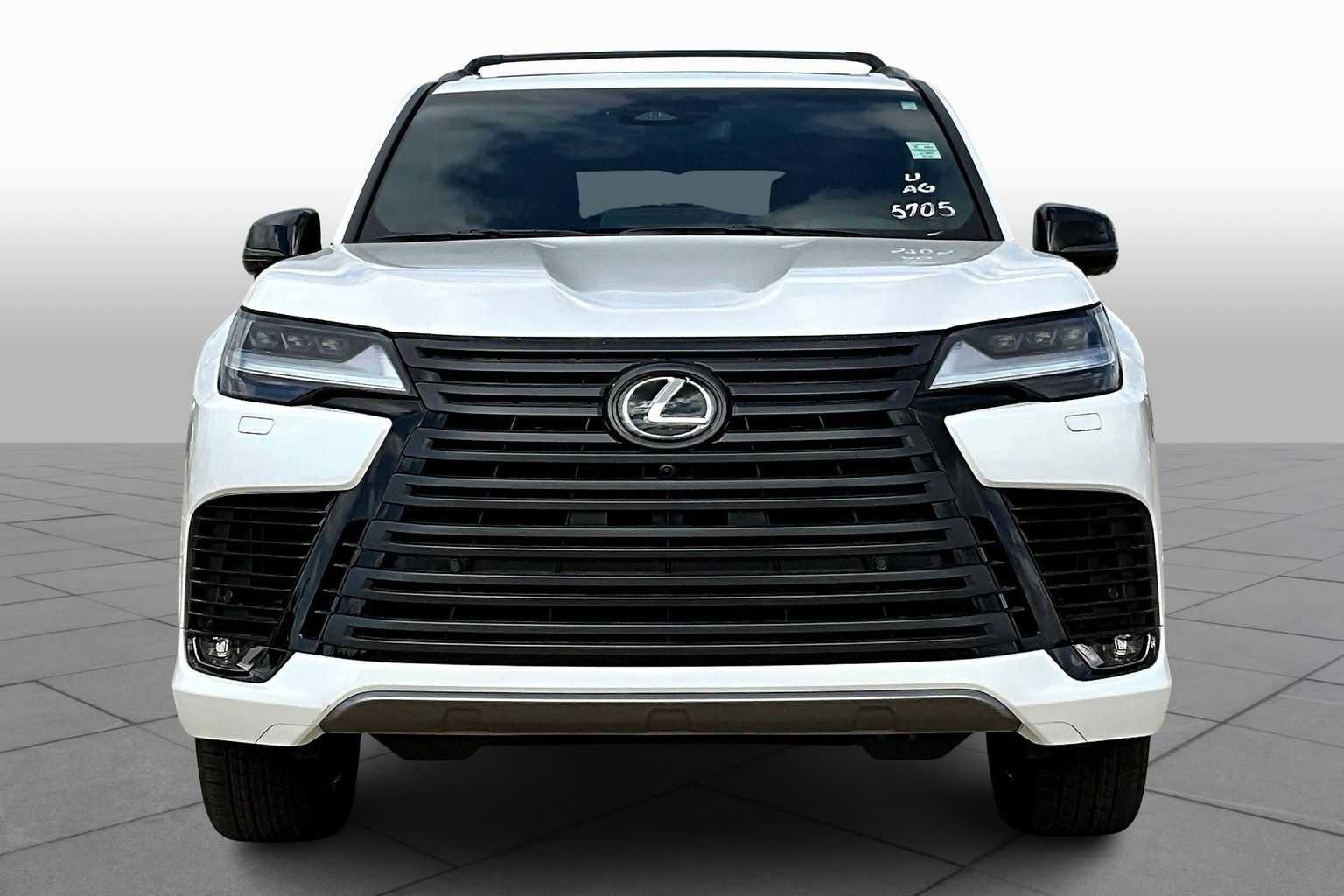 New 2025 Lexus LX 700h Luxury image 3
