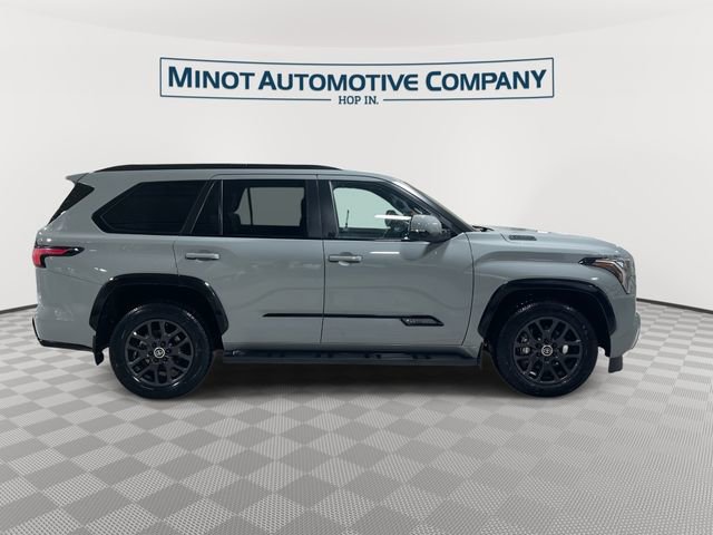Used 2024 Toyota Sequoia Platinum image 9
