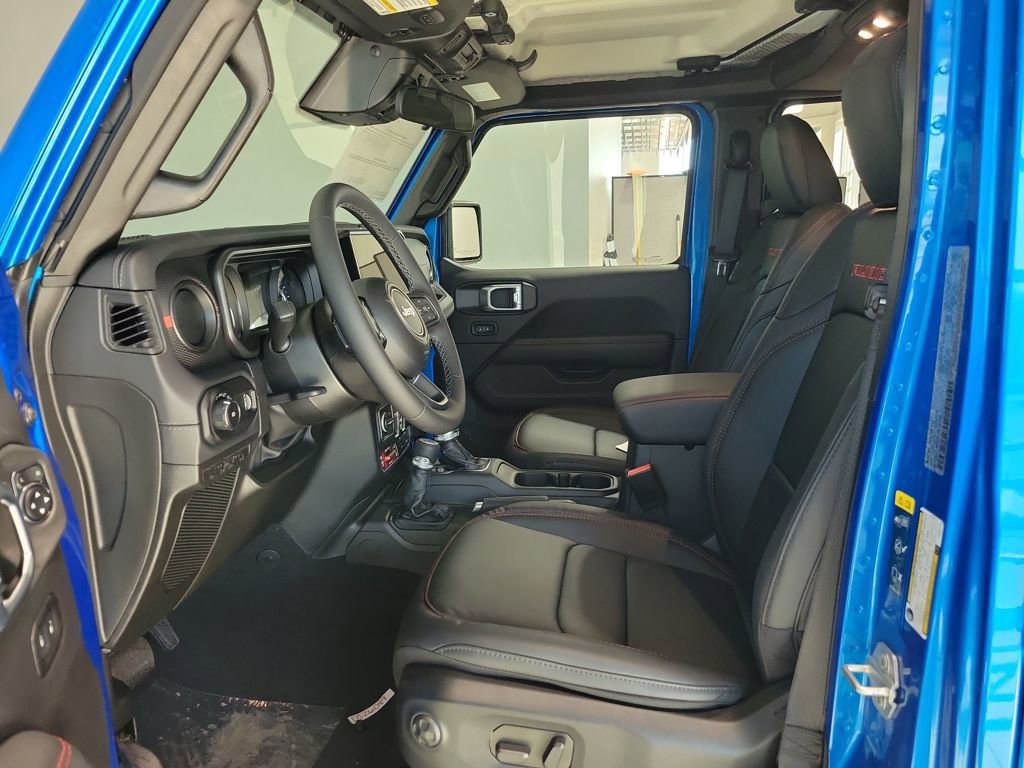 New 2026 Jeep Wrangler Unlimited Rubicon w/ Xtreme 35 Tire Package image 10