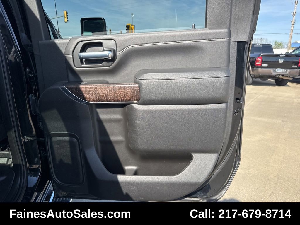 Used 2023 GMC Sierra 3500 Denali w/ Technology Package image 70