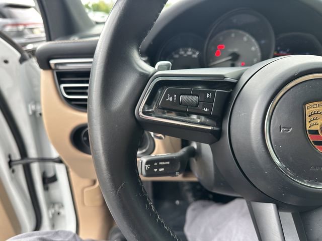 Used 2022 Porsche Macan S AWD/4WD image 27