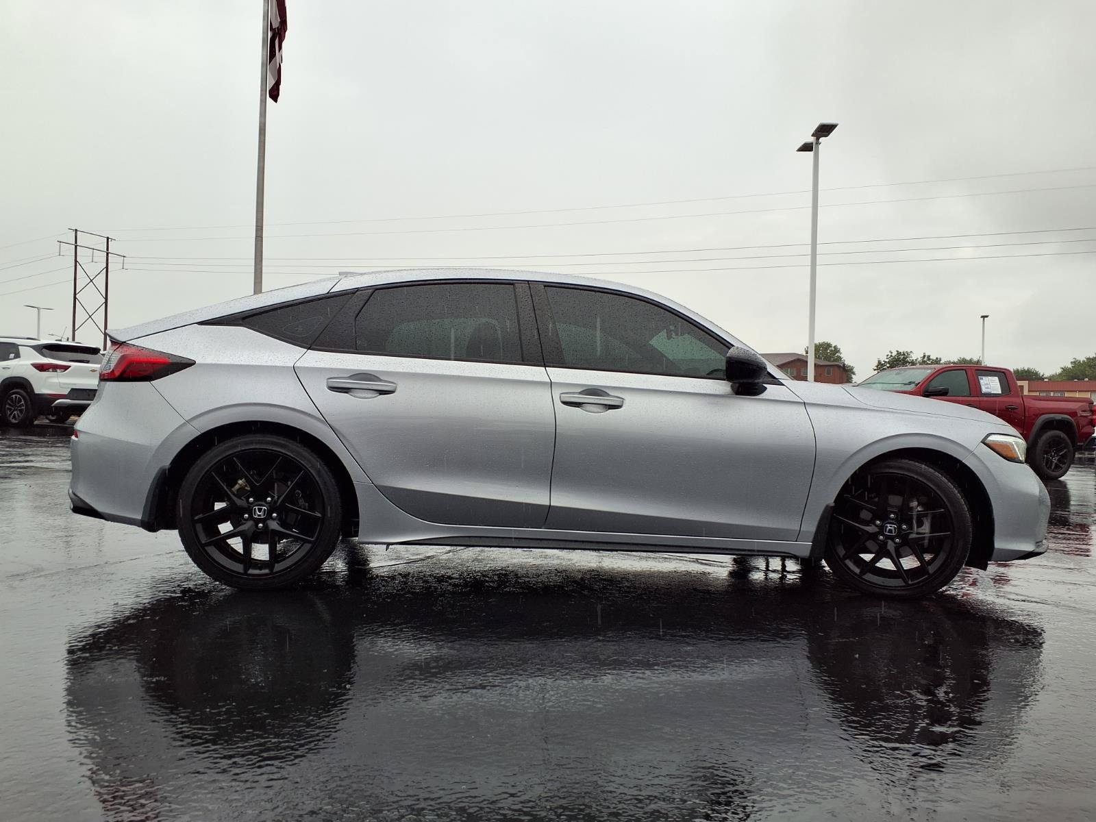 Used 2025 Honda Civic Sport image 28