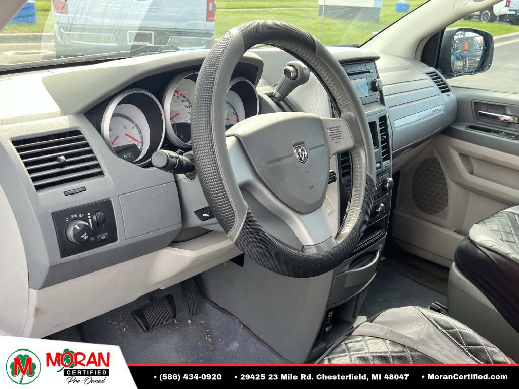 Used 2009 Dodge Grand Caravan SXT FWD image 7
