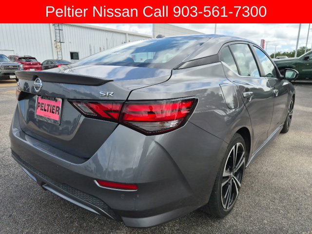 Used 2023 Nissan Sentra SR w/ Electronics Package FWD image 5