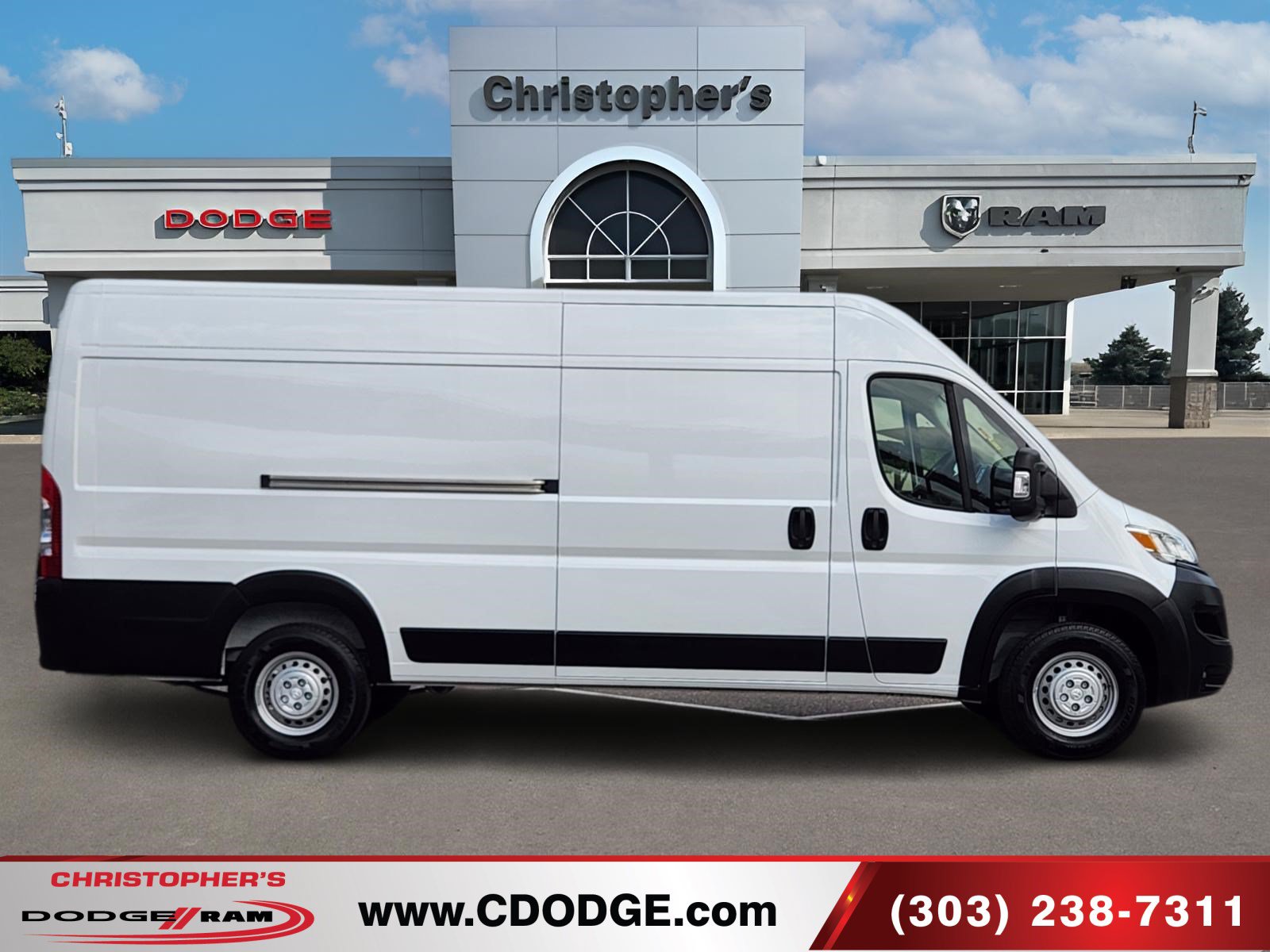 Used 2024 RAM ProMaster 3500 w/ Convenience Group FWD image 2