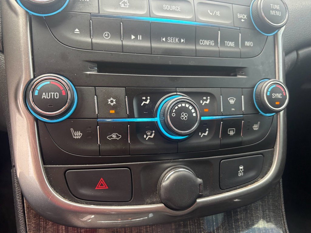 Used 2015 Chevrolet Malibu LTZ image 17