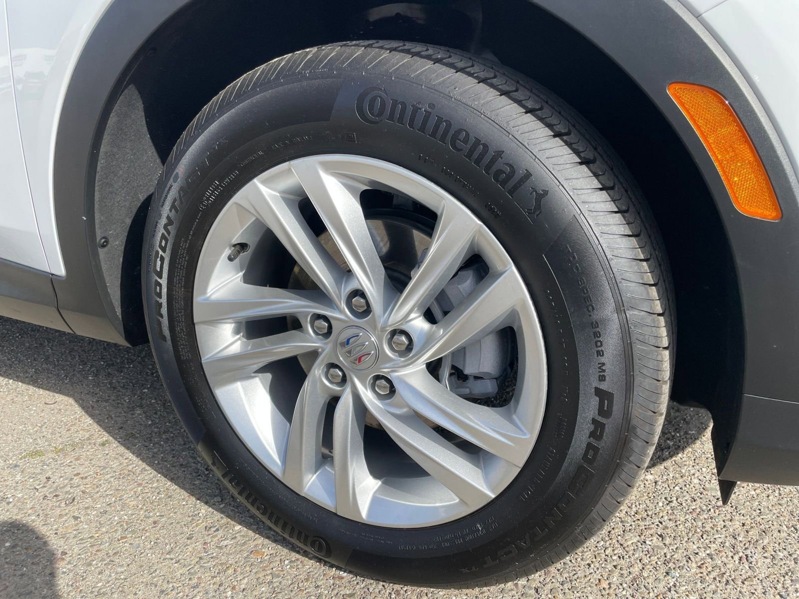 Used 2025 Buick Envista Preferred image 30