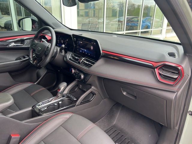 Used 2024 Chevrolet TrailBlazer RS image 25