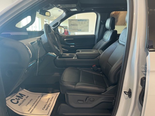 New 2025 Ford Expedition Max Platinum image 9
