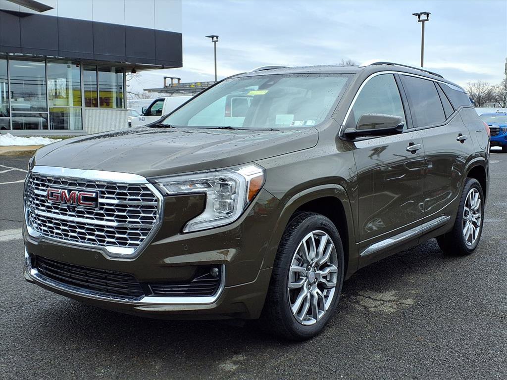 Certified 2024 GMC Terrain Denali w/ Denali Premium Package image 8