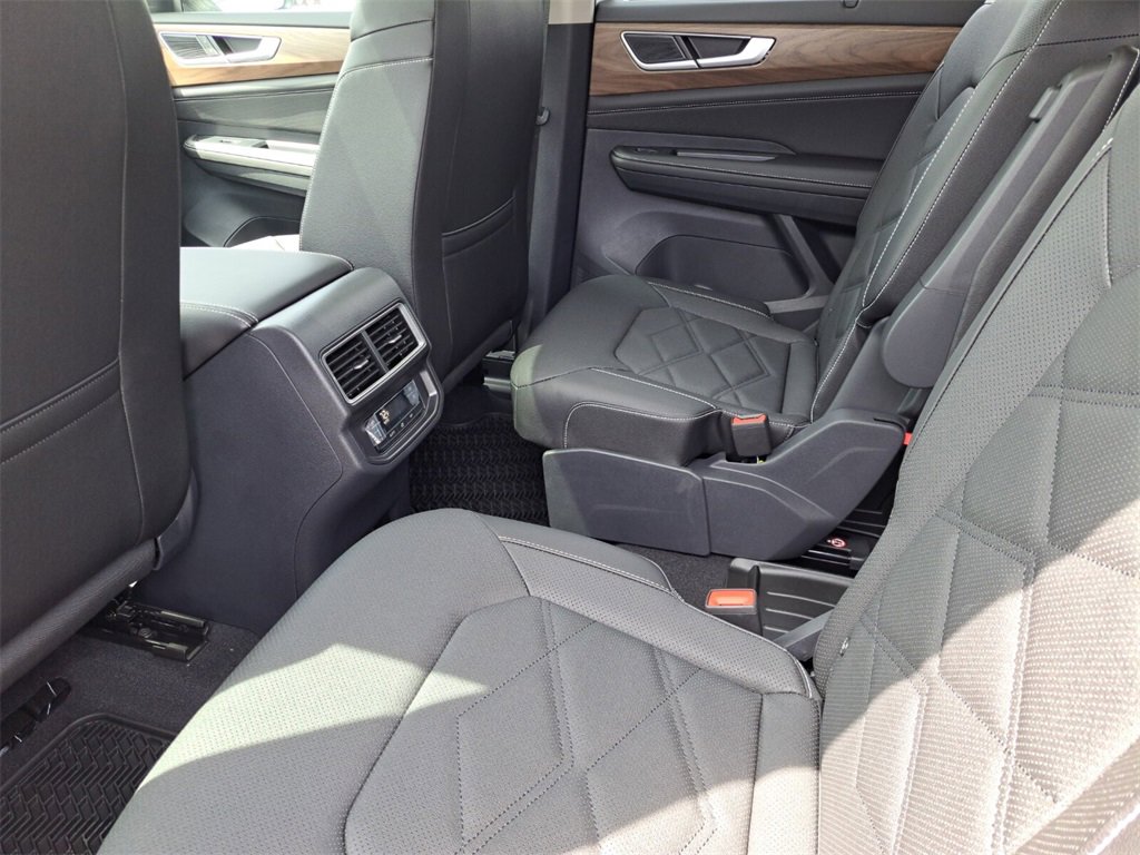 New 2026 Volkswagen Atlas SE image 24