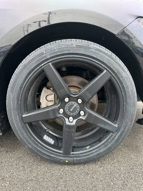 Used 2017 Ford Mustang EcoBoost image 28