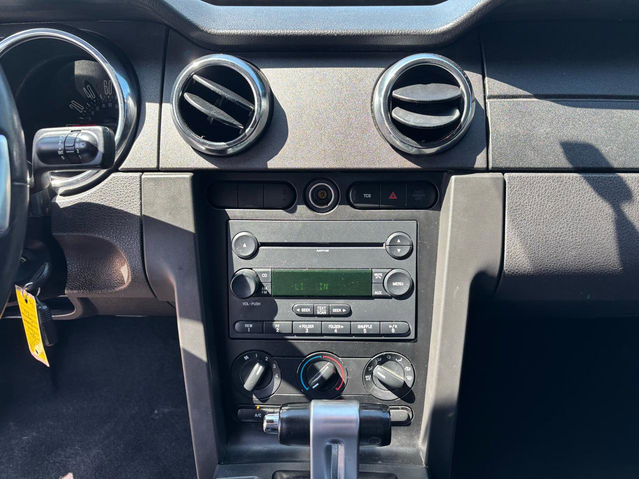 Used 2007 Ford Mustang Premium RWD image 16