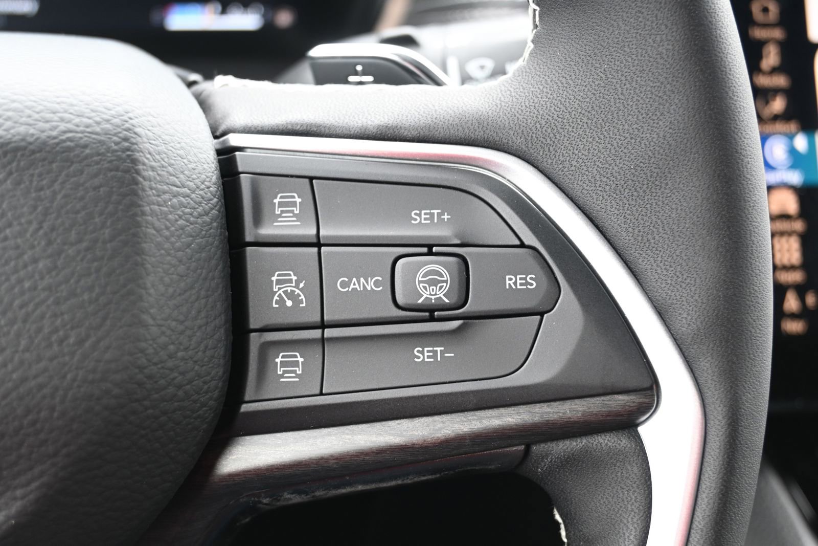 New 2026 Jeep Grand Cherokee Altitude image 10