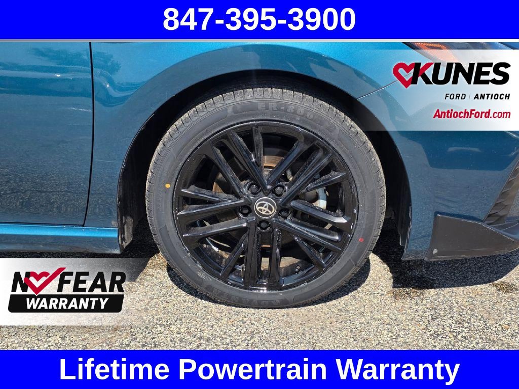 Used 2025 Toyota Camry SE FWD image 12