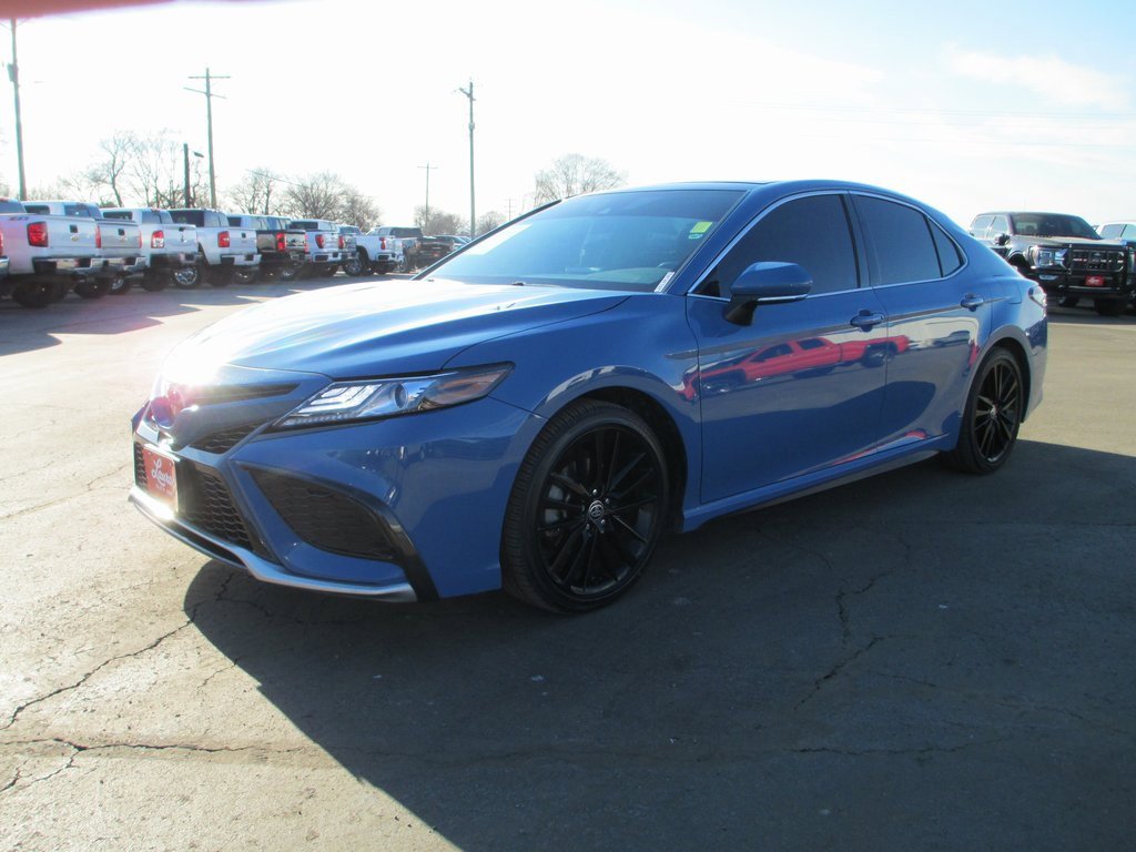 Used 2023 Toyota Camry XSE w/ Cold Weather Package image 9