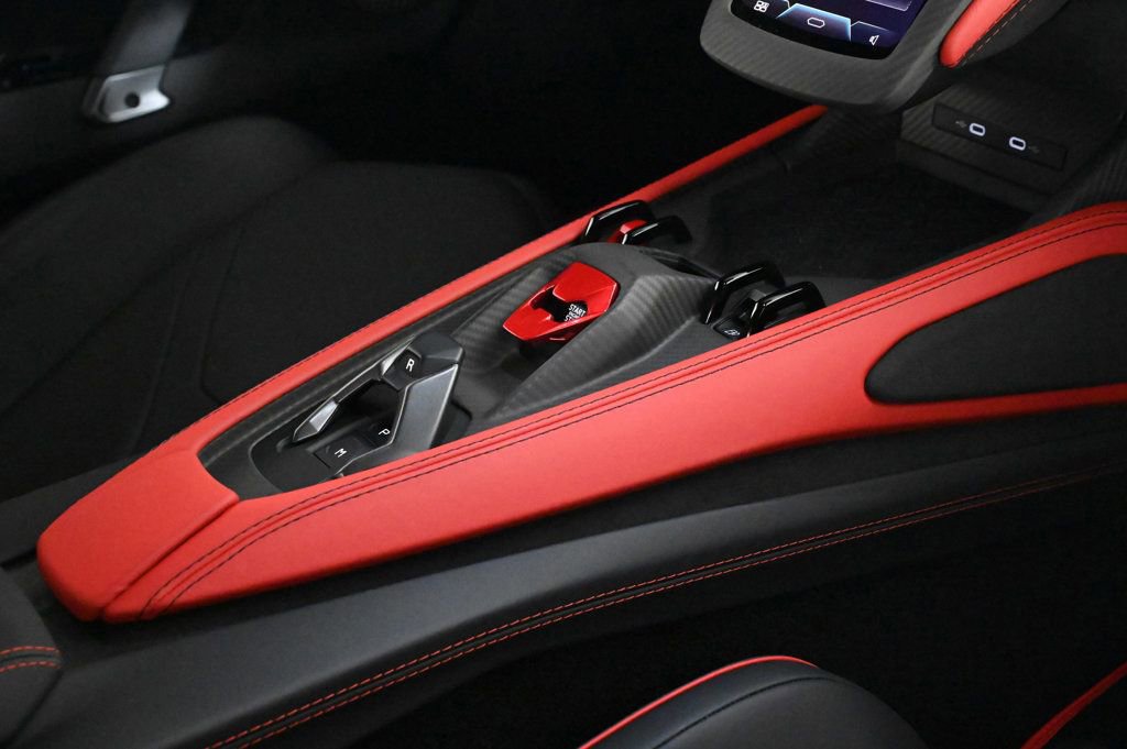 Used 2024 Lamborghini Revuelto image 31