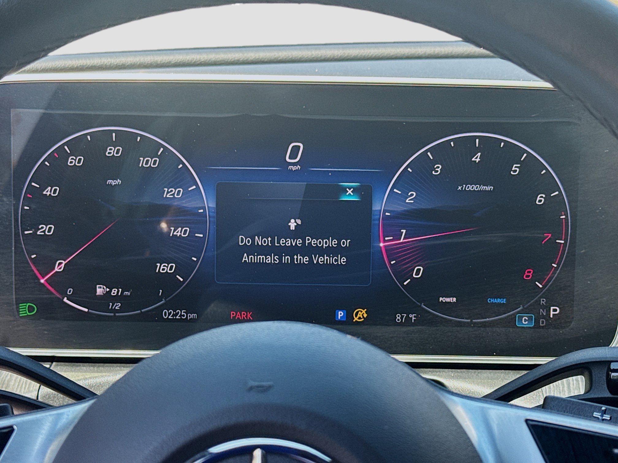 Used 2025 Mercedes-Benz C 300 Sedan image 9