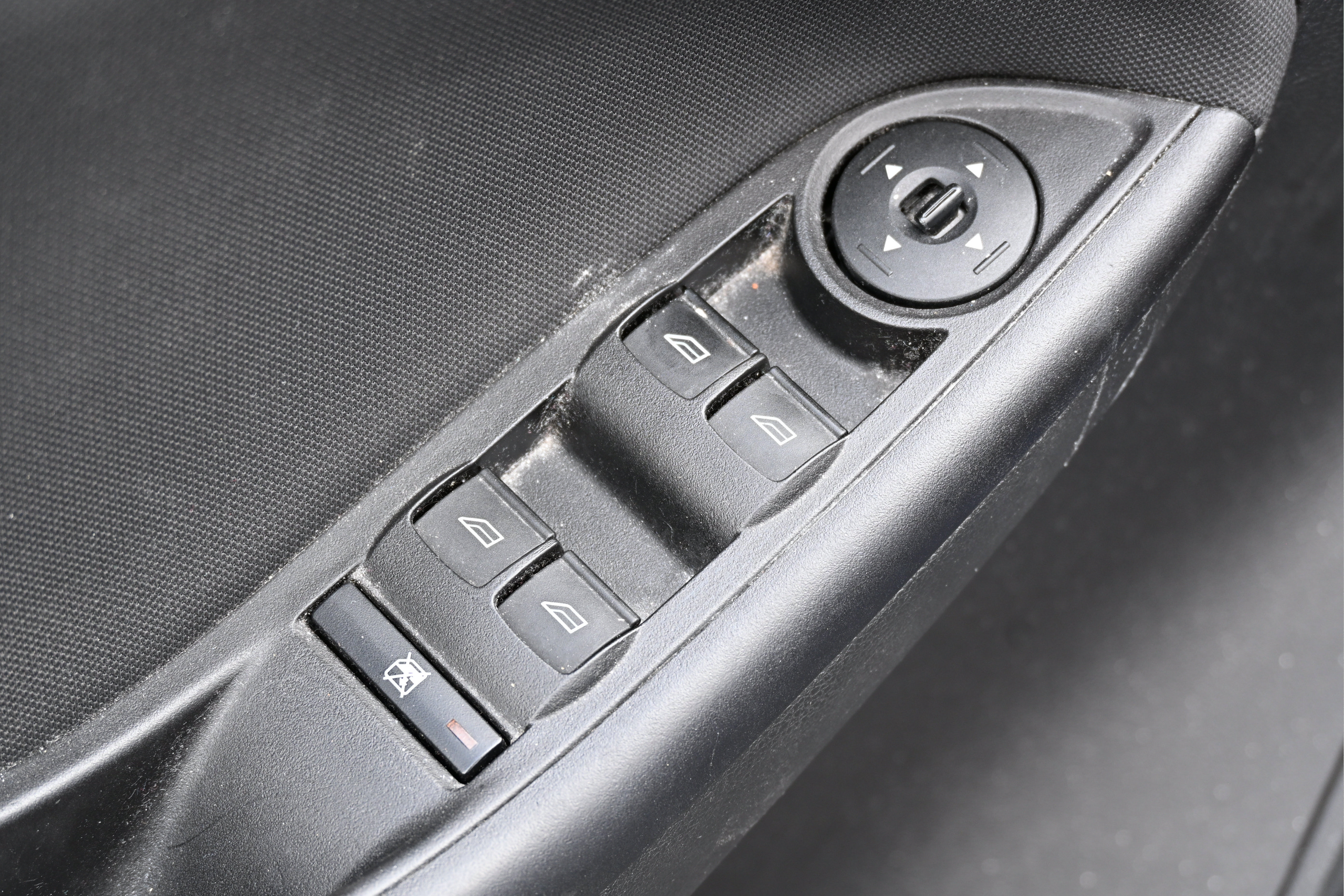 Used 2018 Ford Focus SE FWD image 15