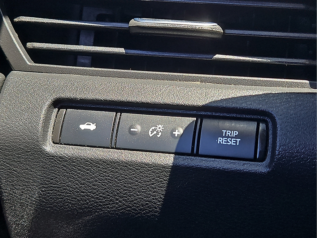 Used 2021 Nissan Altima 2.5 SV FWD image 15