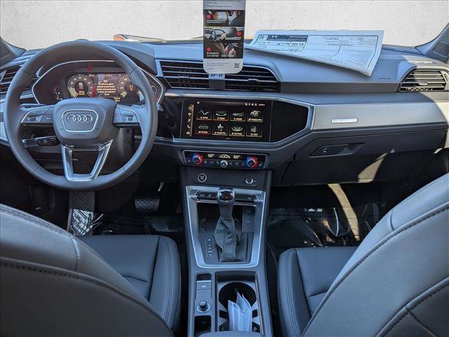New 2025 Audi Q3 2.0T Premium image 14