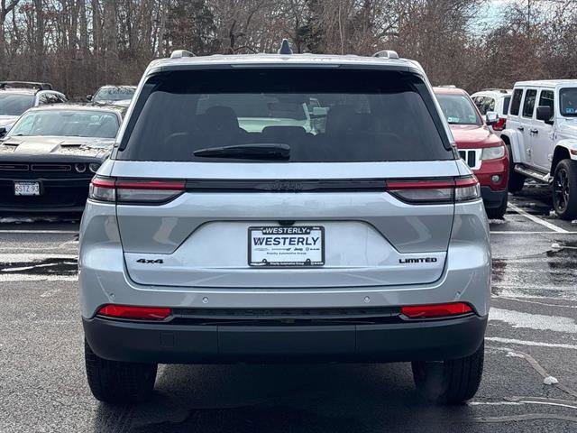 New 2025 Jeep Grand Cherokee Limited image 3