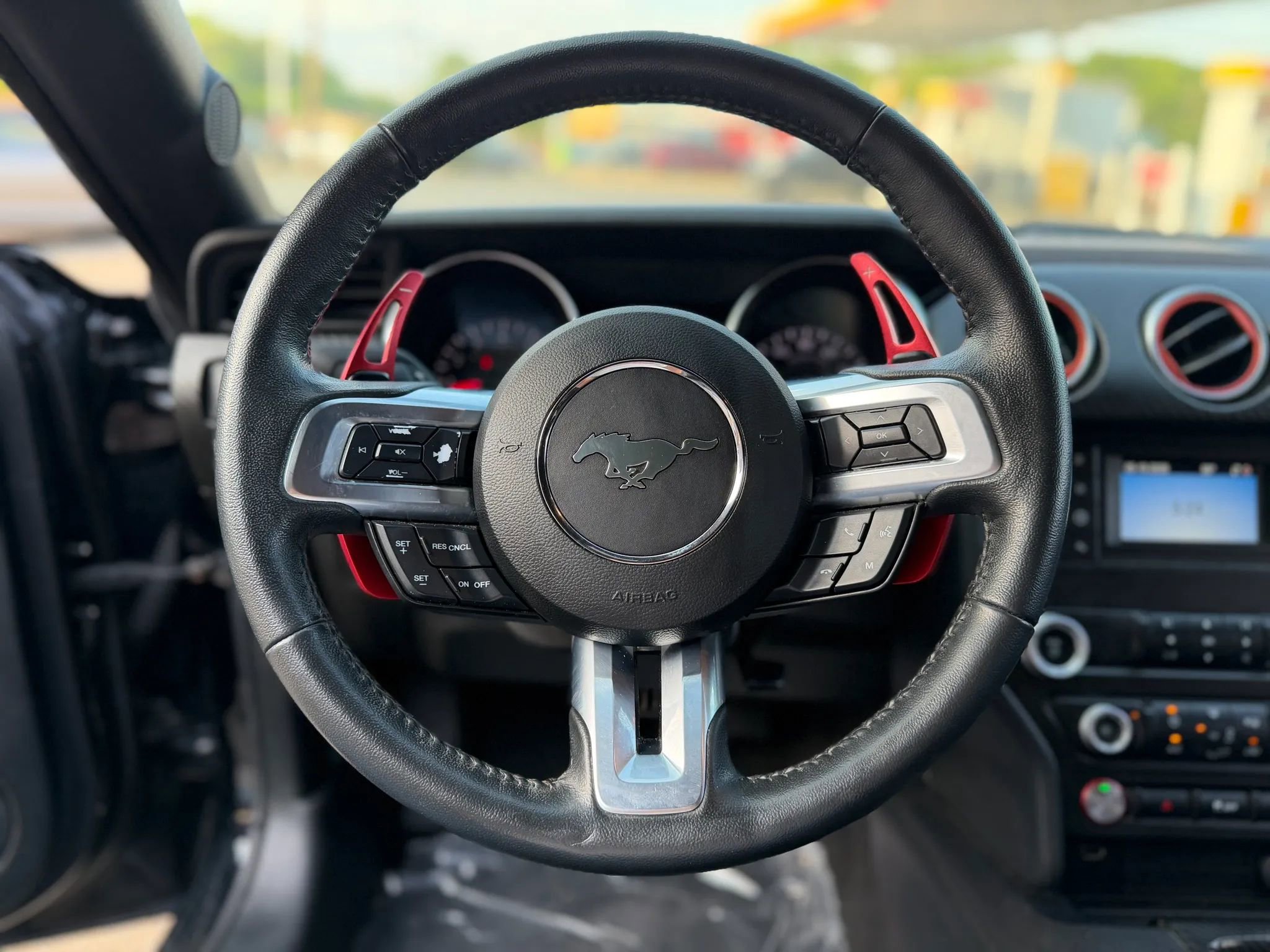 Used 2020 Ford Mustang Coupe RWD image 15