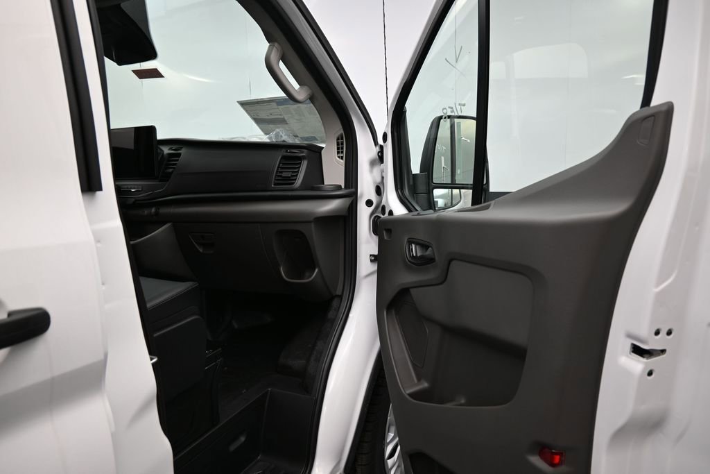 New 2026 Ford Transit 250 Low Roof RWD image 13