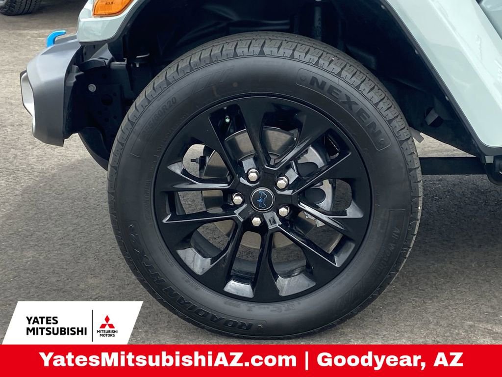 Used 2024 Jeep Wrangler Unlimited Sahara w/ Technology Group image 29